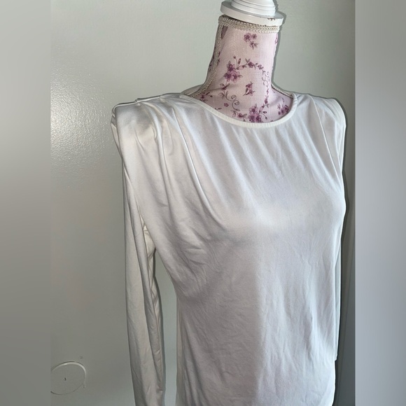 Nylon Apparel USA Broad shoulder, shoulder padded top - Picture 3 of 8